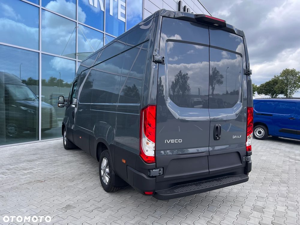 Iveco Szukasz mocnego dostawczaka? Właśnie go znalazłeś!Mocne Daily na już! - 8