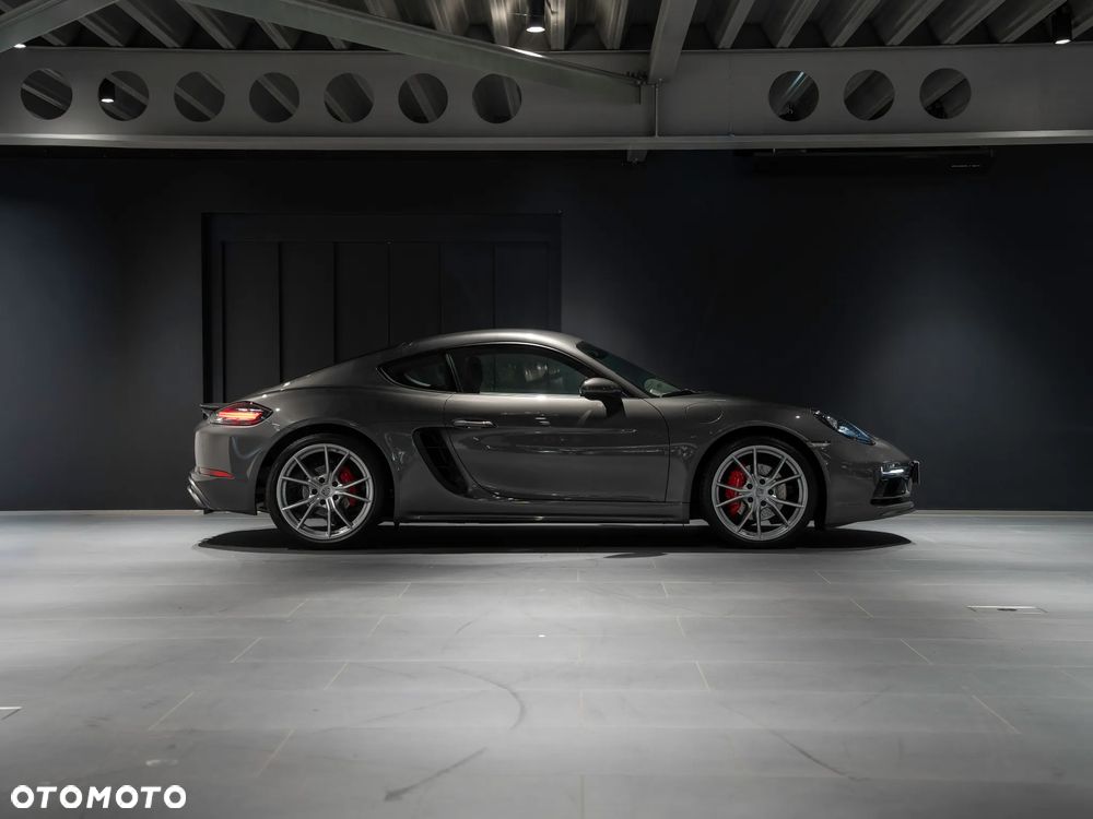Porsche 718 Cayman GPF S PDK - 6