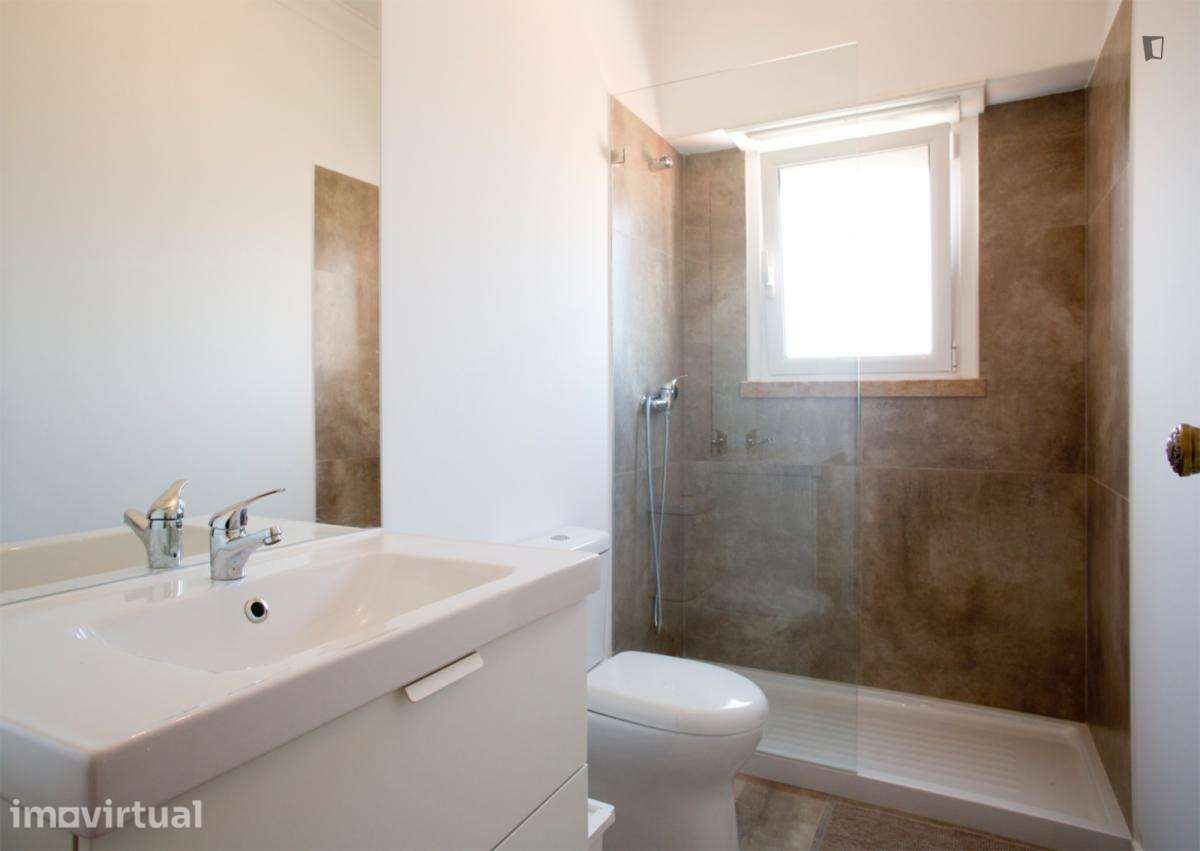 Apartamento com 3 quartos - localizado em Campolide Lisbon - Grande imagem: 3/21