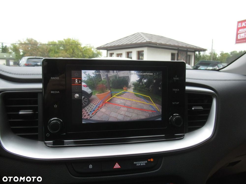 Kia Ceed 1.5 T-GDI M - 19