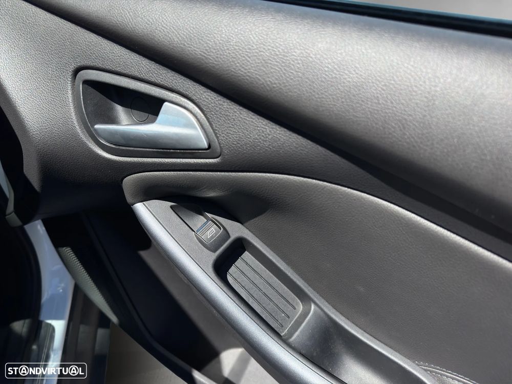 Ford Focus 1.6 TDCi Titanium Best - 18