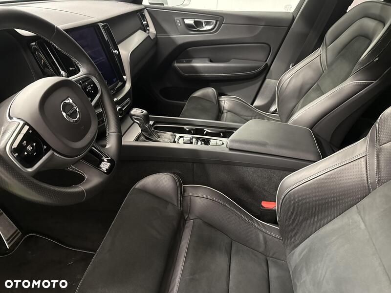 Volvo XC 60 D4 SCR AWD R-Design - 11