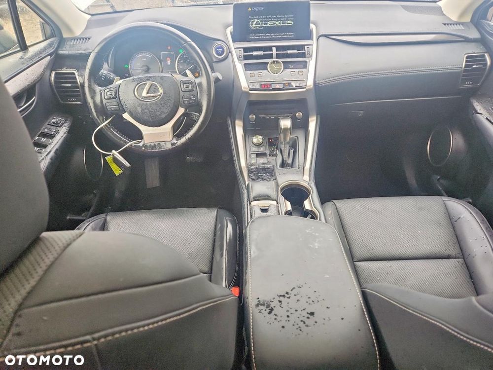 Lexus NX - 7