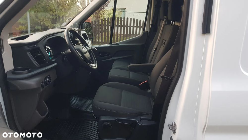 Ford Transit - 26