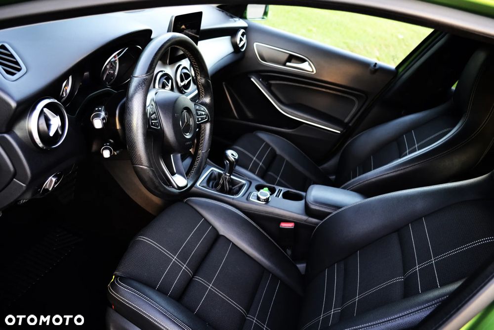 Mercedes-Benz GLA 180 d Activity Edition - 5