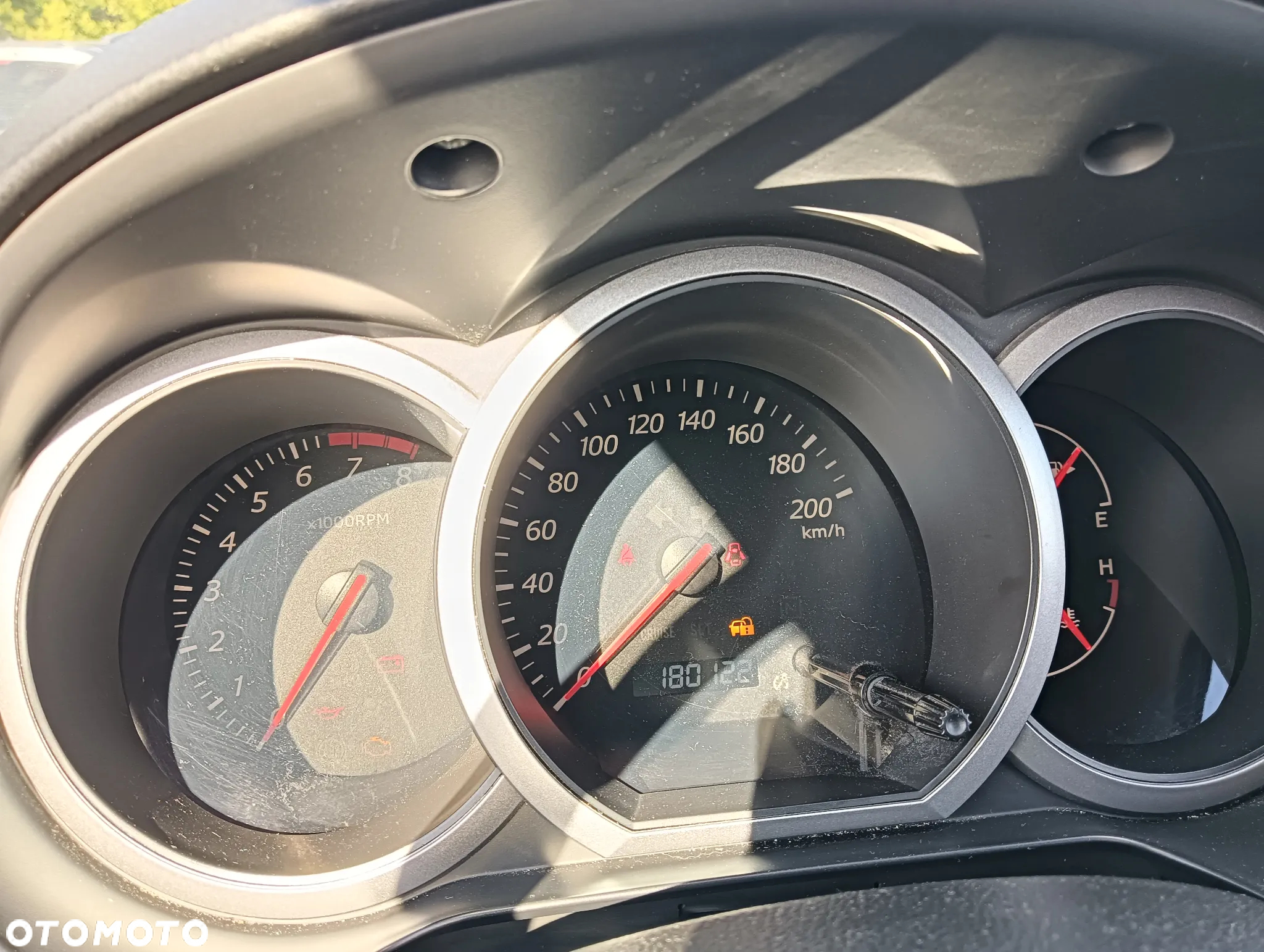 Suzuki Grand Vitara 2.0 - 9