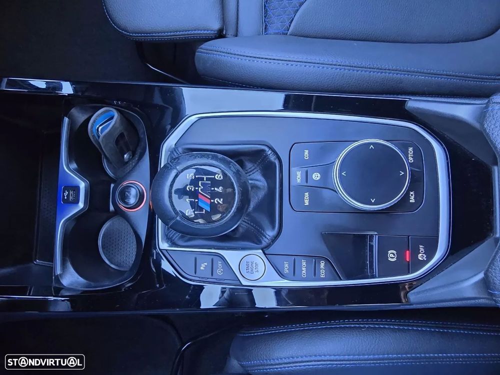 BMW 116 d Pack M - 15