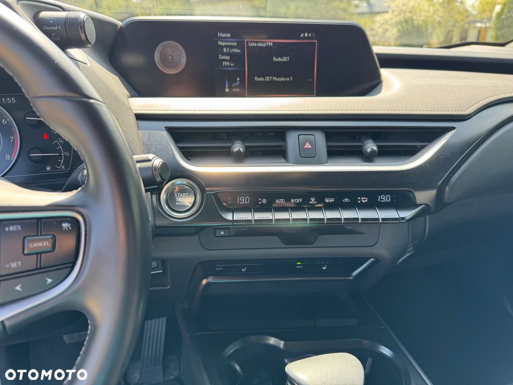 Lexus UX 200 GPF Business 2WD - 18