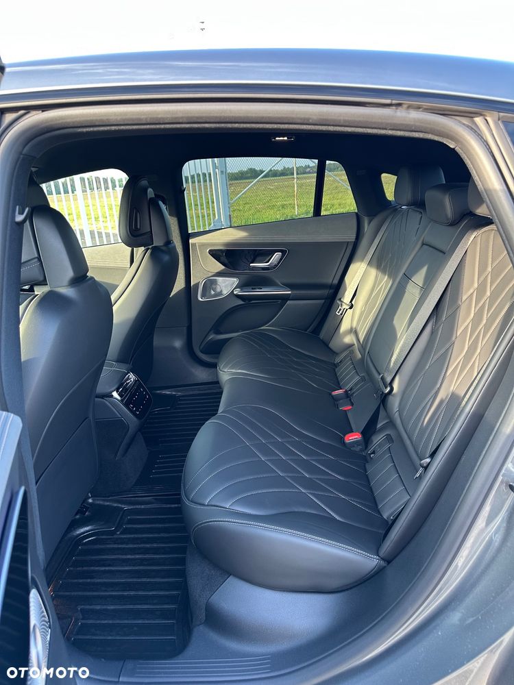 Mercedes-Benz EQE 350 90.5kWh 4-Matic AMG Line - 15