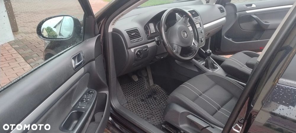 Volkswagen Jetta 1.6 TDI Comfortline - 13