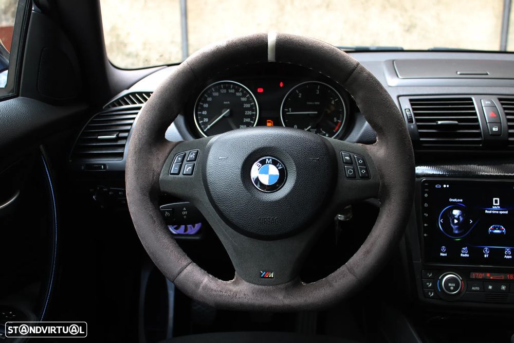 BMW 123 d Limited Edition Lifestyle c/ M Sport Pack - 32