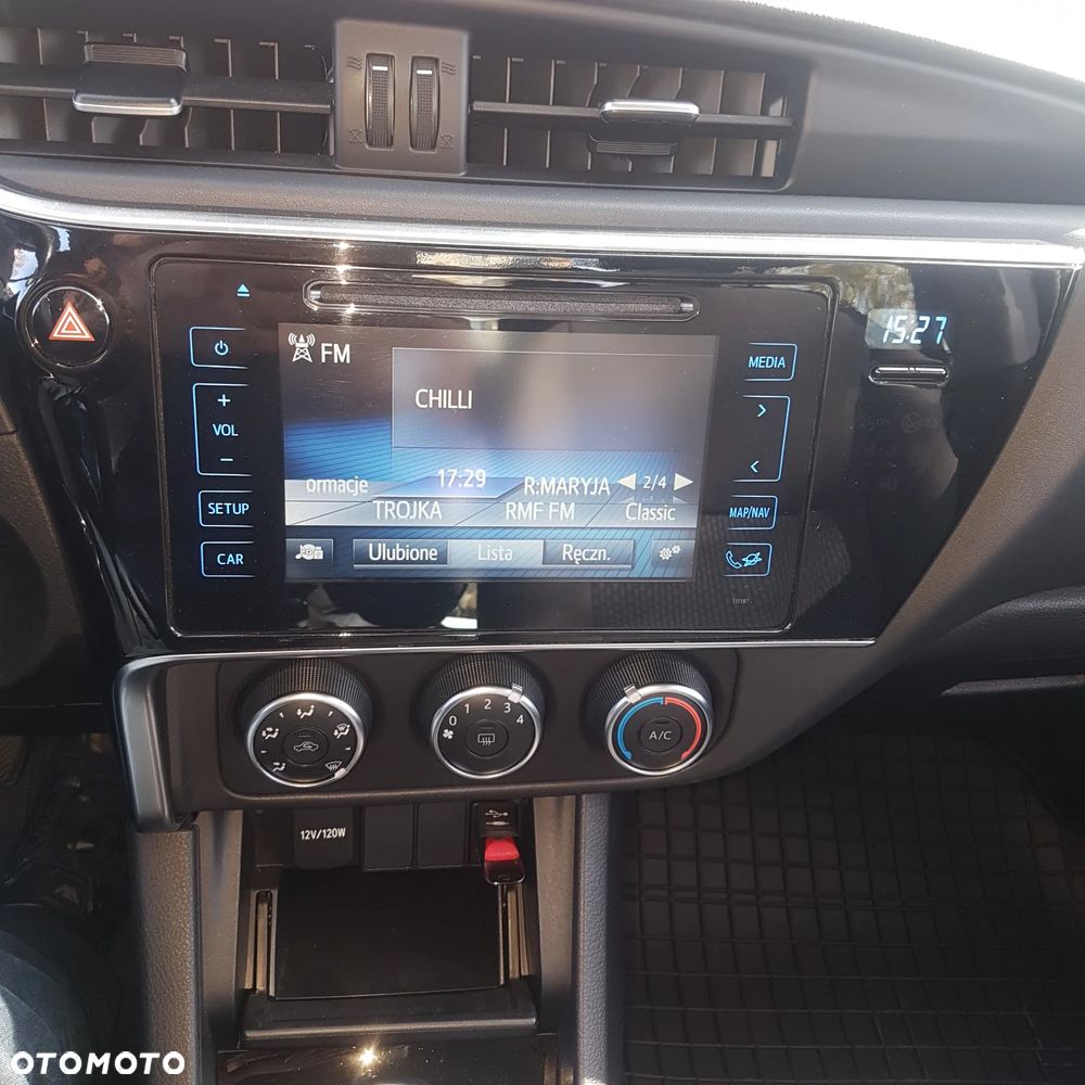 Toyota Corolla 1.6 Classic Plus - 3