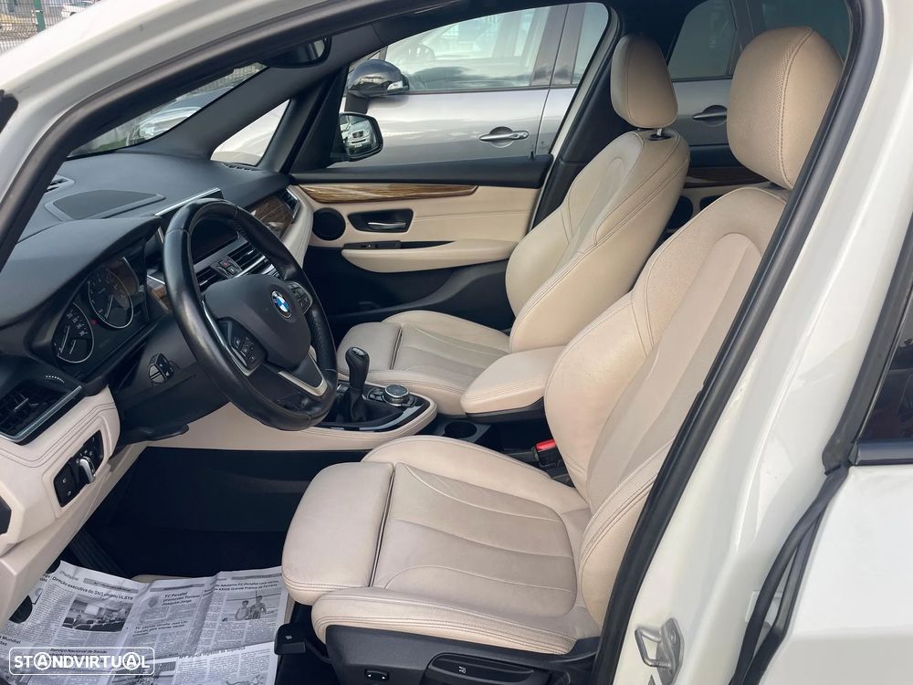 BMW 218 Gran Tourer i 7L Line Luxury - 10