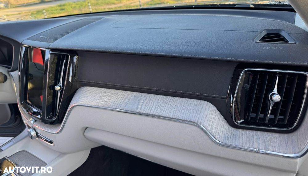 Volvo XC 60 Recharge T6 Twin Engine eAWD Inscription Expression - 21