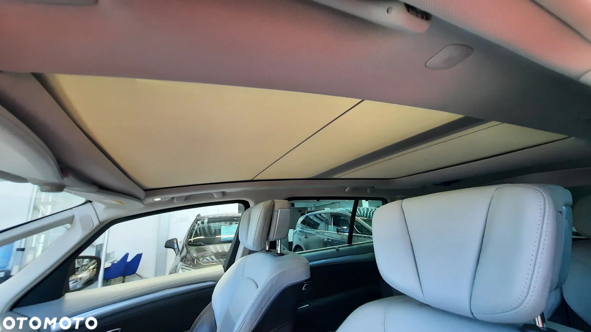 Renault Espace 1.6 dCi Energy Initiale Paris EDC 7os - 36
