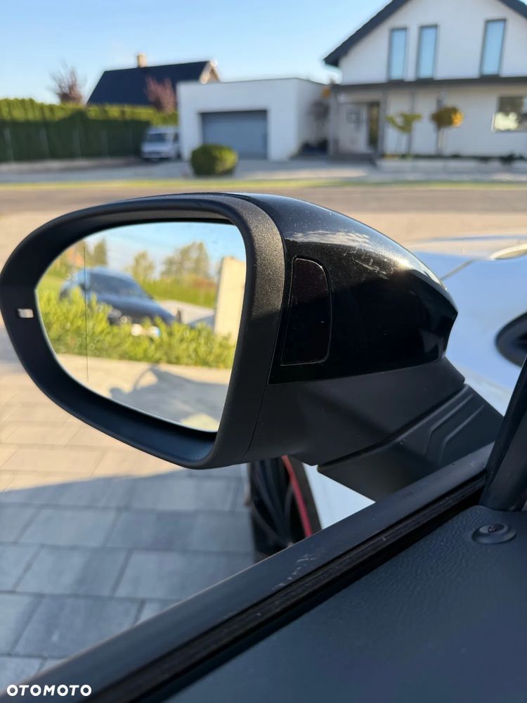 Volkswagen Golf VIII 2.0 TSI GTI DSG - 23