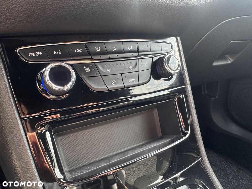 Opel Astra 1.2 T Elegance S&S - 17