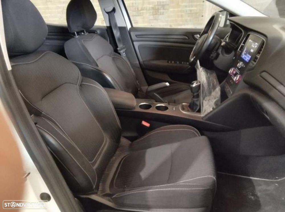 Renault Mégane 1.5 dCi Limited - 4
