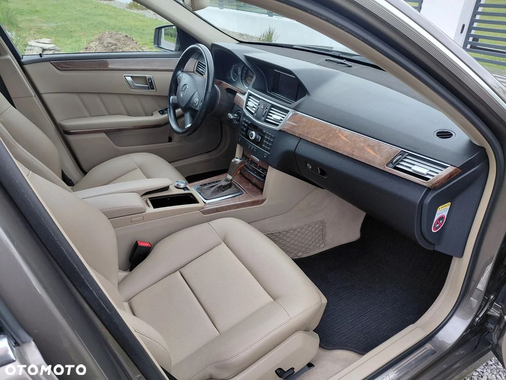 Mercedes-Benz Klasa E 200 CDI DPF BlueEFFICIENCY 7G-TRONIC Elegance - 7