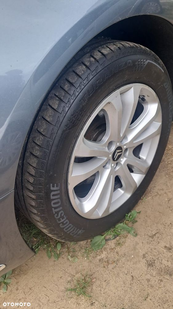 Citroën C5 HDi 135 Exclusive - 4