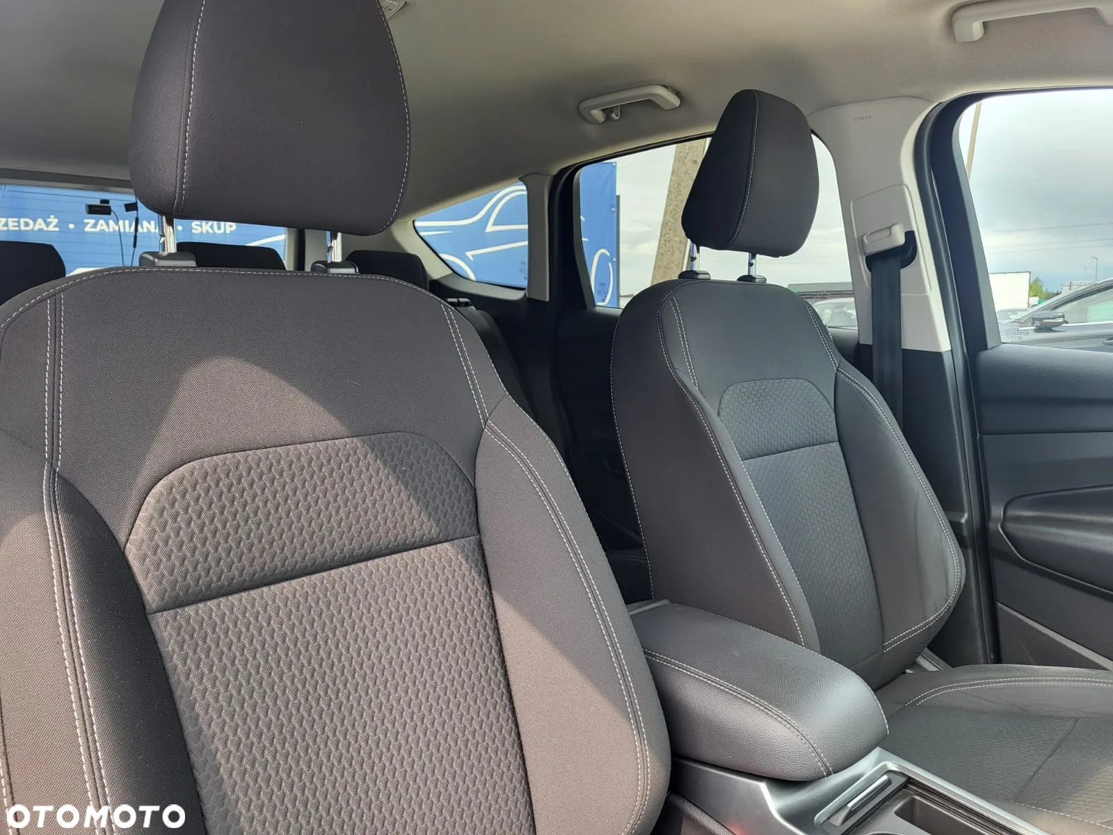 Ford Kuga 1.5 EcoBoost 2x4 Black & Silver - 17