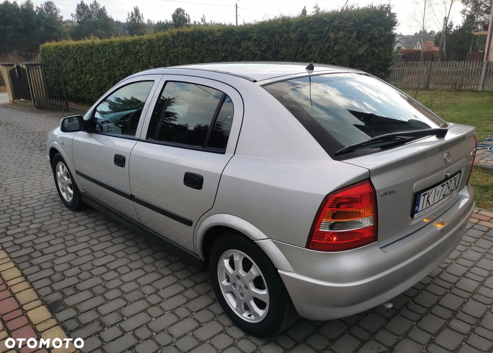 Opel Astra - 10
