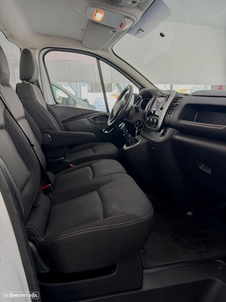 Renault Trafic - 17