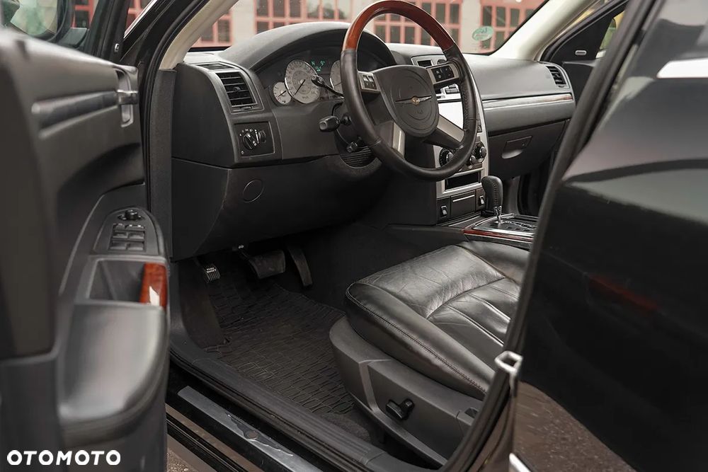 Chrysler 300C 3.0 V6 CRD - 19