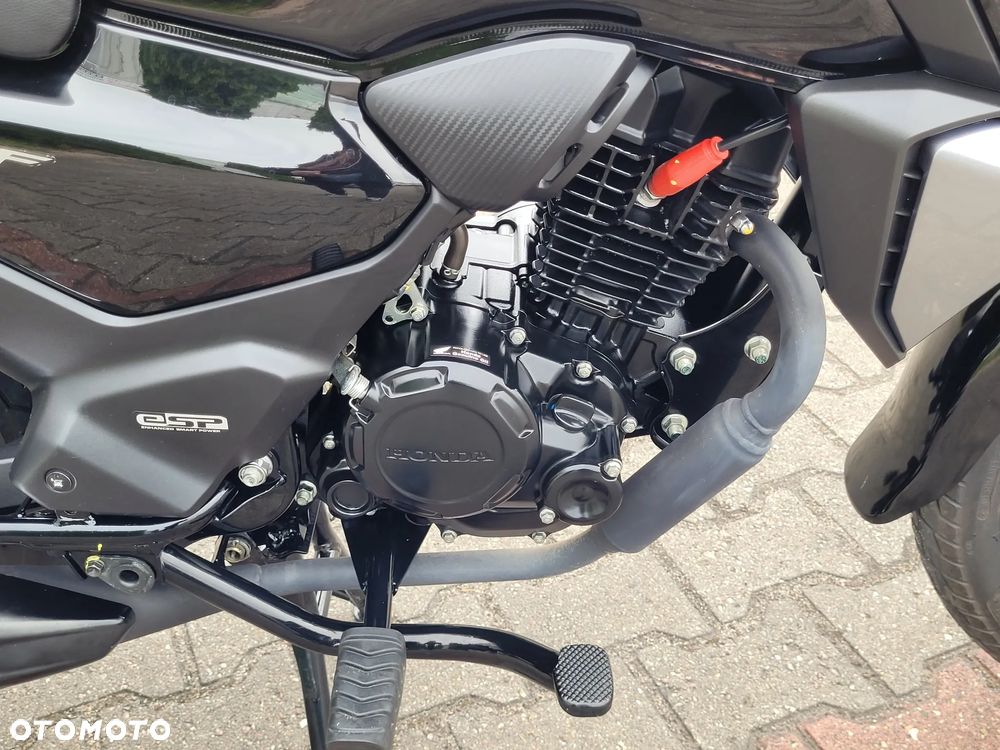 Honda CB - 12