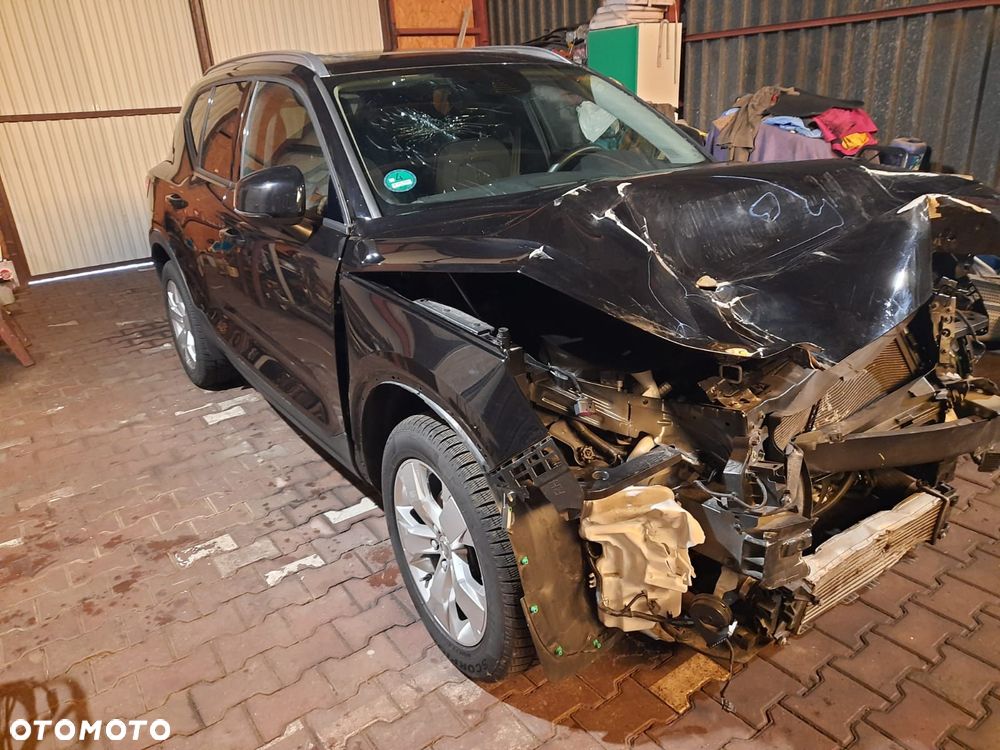 Volvo XC 40 - 4