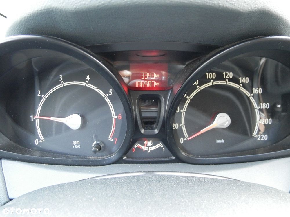 Ford Fiesta 1.25 Viva - 6