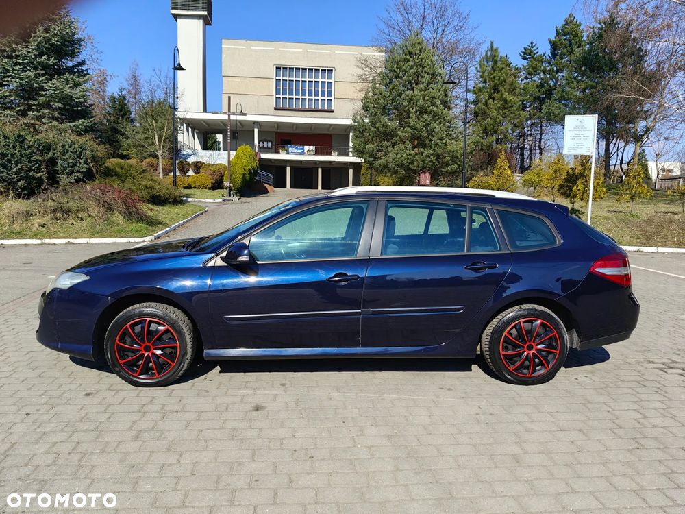 Renault Laguna 2.0 dCi FAP Initiale - 15