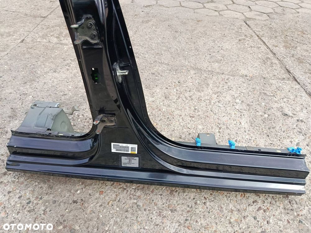 OPEL ASTRA L VI PRAWY SŁUPEK ŚRODKOWY KTV - 6