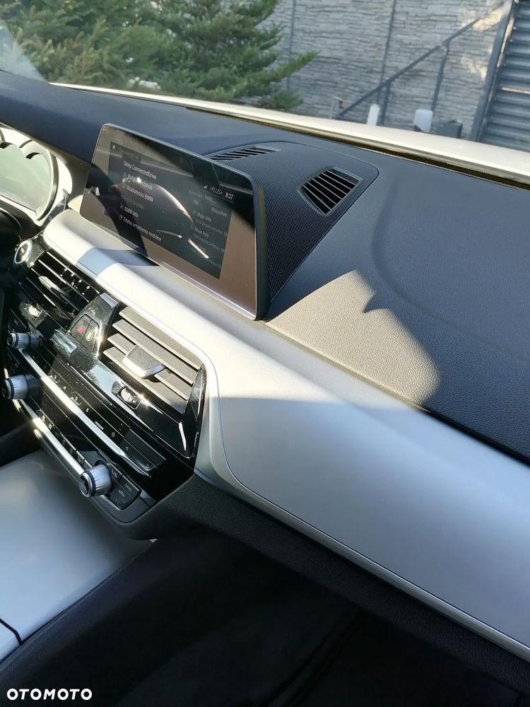BMW Seria 5 - 24