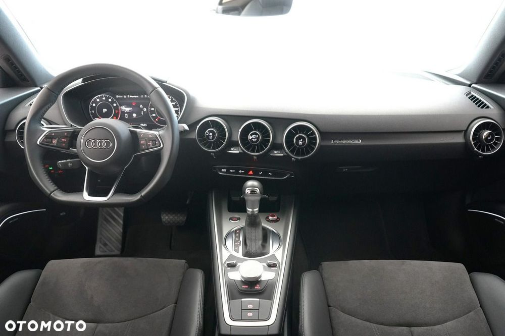 Audi TT Coupé - 25