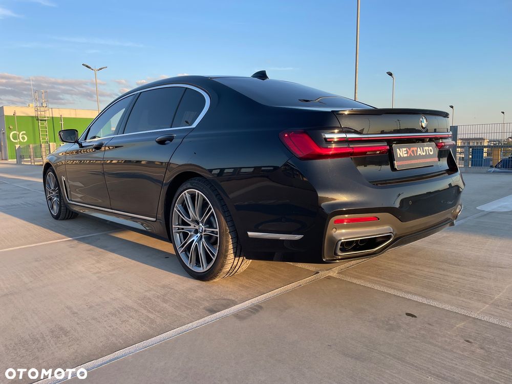 BMW Seria 7 750Li xDrive sport - 6