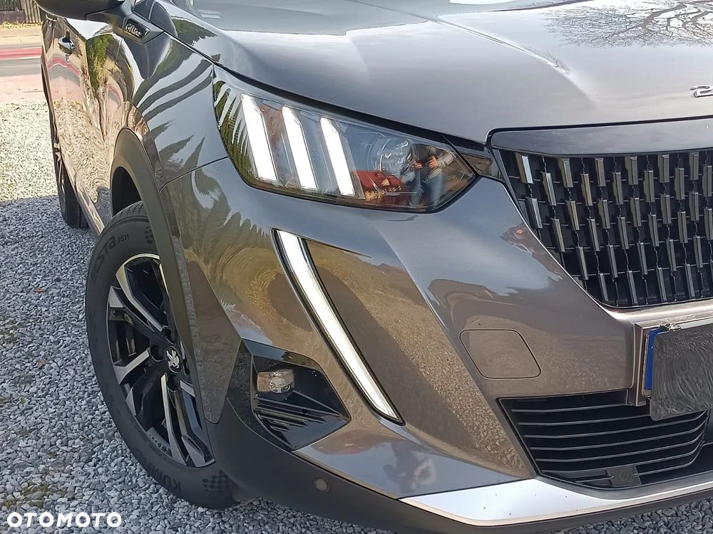 Peugeot 2008 1.2 PureTech GT Line S&S - 13