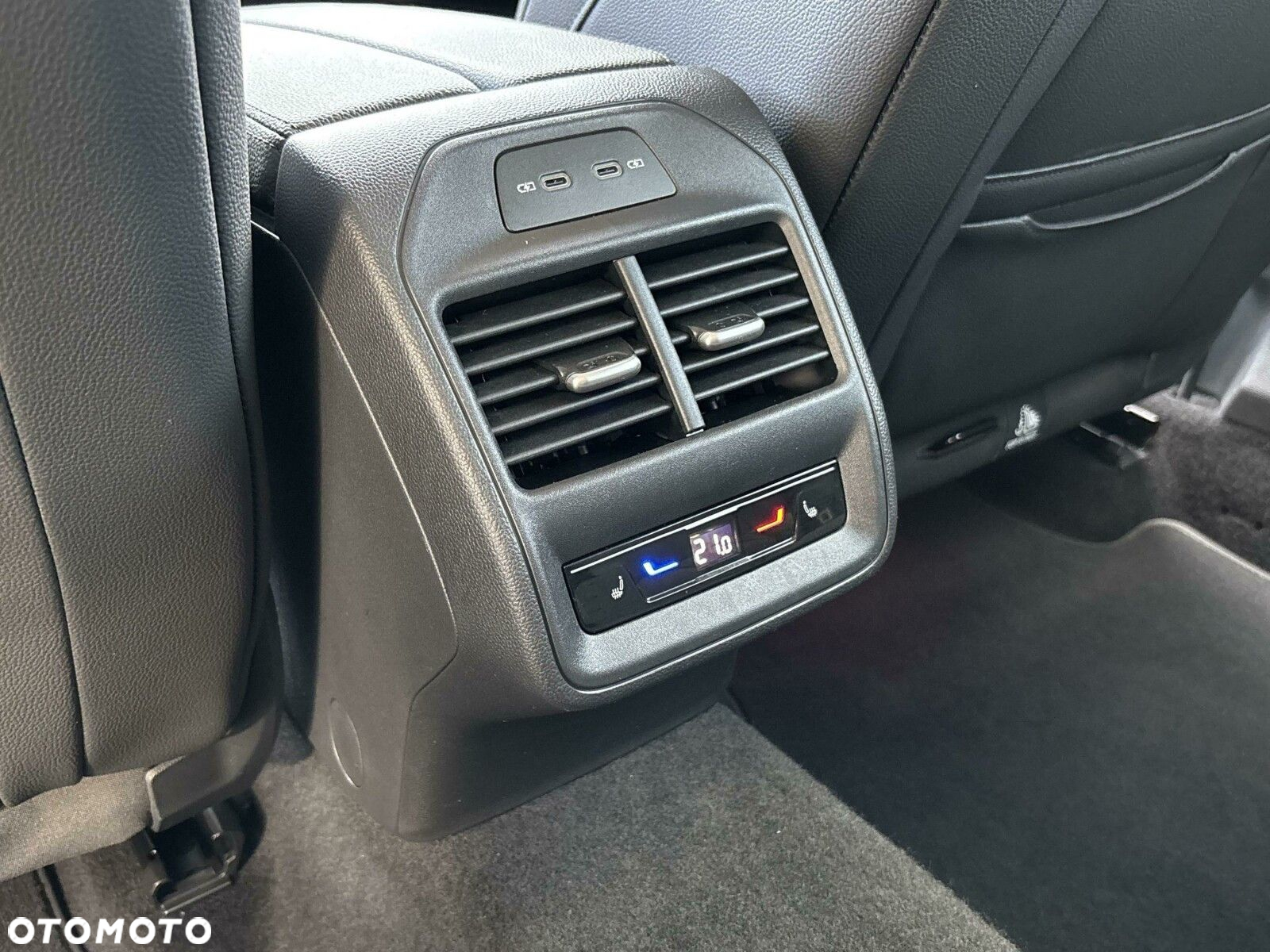 Skoda Superb 2.0 TDI SCR L&K DSG - 30