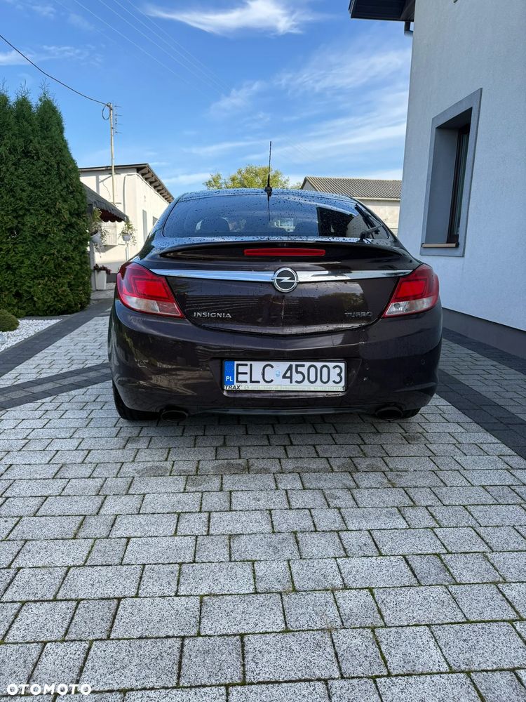 Opel Insignia 2.0 T Cosmo - 3