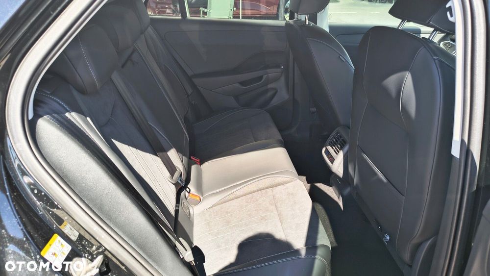 Volkswagen T-Roc - 31