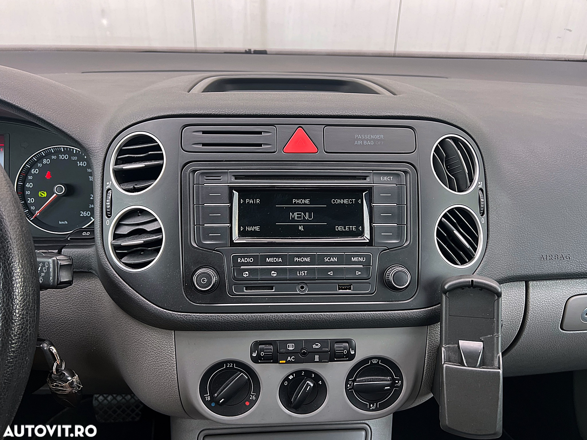 Volkswagen Golf Plus 2.0 TDI Comfortline DPF DSG - 22