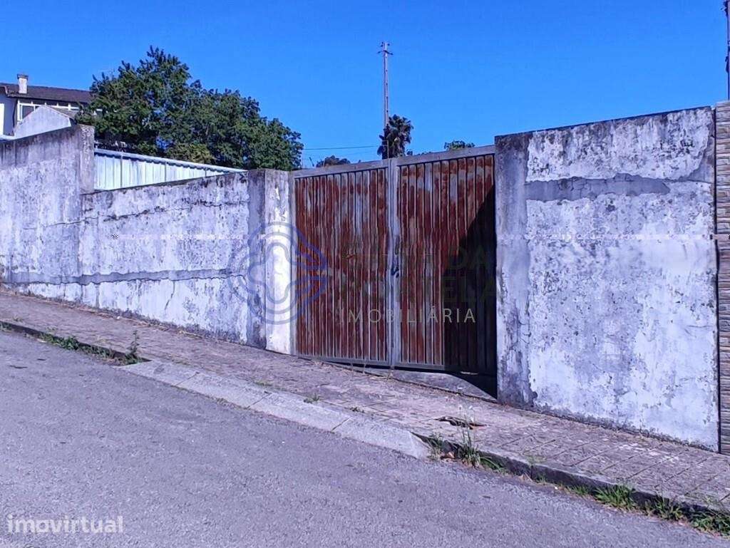 Lote moradia em Sandim, VNGaia com infraestruturas e todo murado. - Grande imagem: 2/17