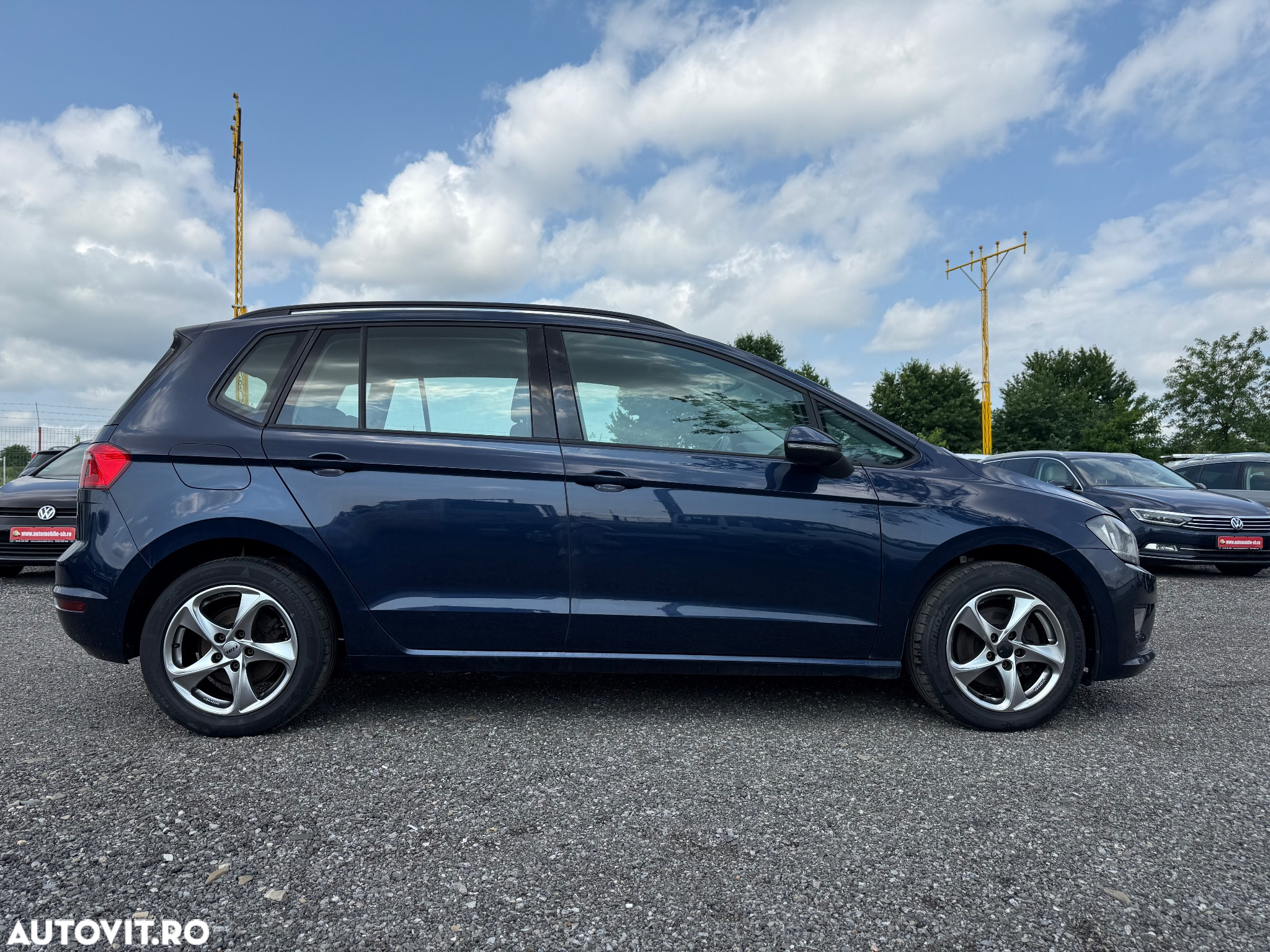 Volkswagen Golf - 6