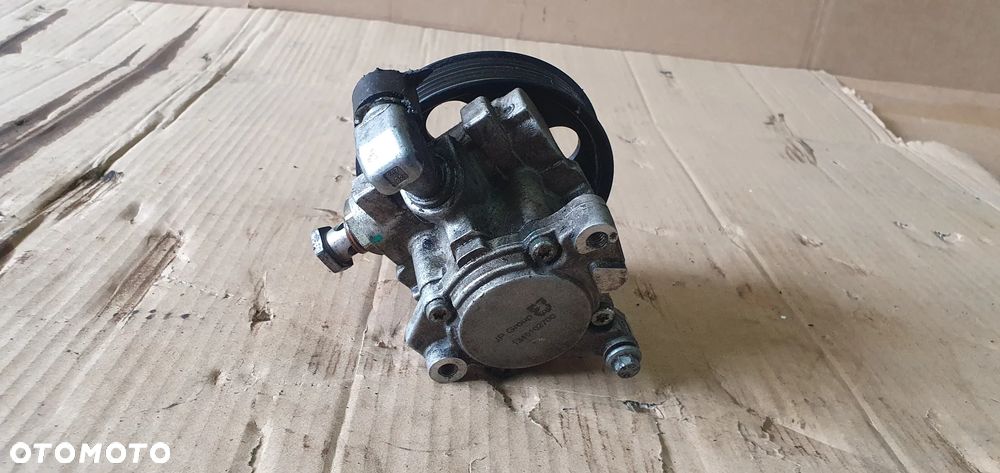 Pompa wspomagania kierownicy Mercedes ML W164 3.5 V6 1345102700 - 3