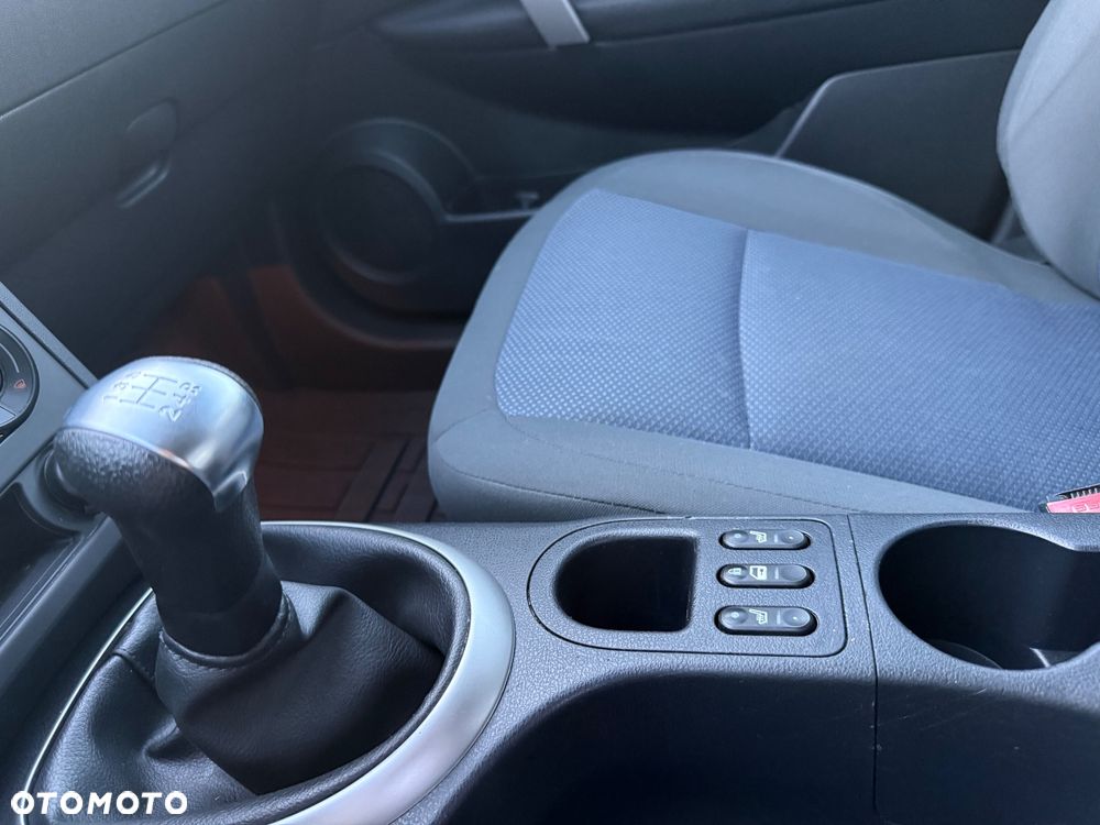 Nissan Qashqai 1.6 Acenta - 21