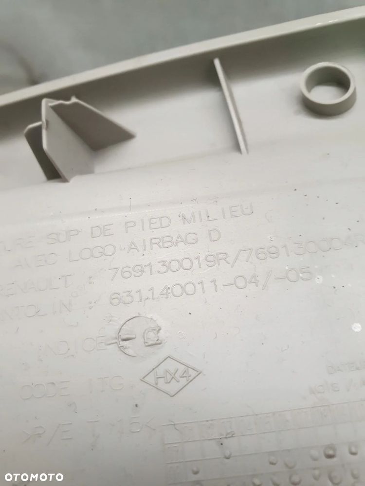 OSŁONA SŁUPKA ŚRODKOWEGO PRAWA MEGANE III - 4
