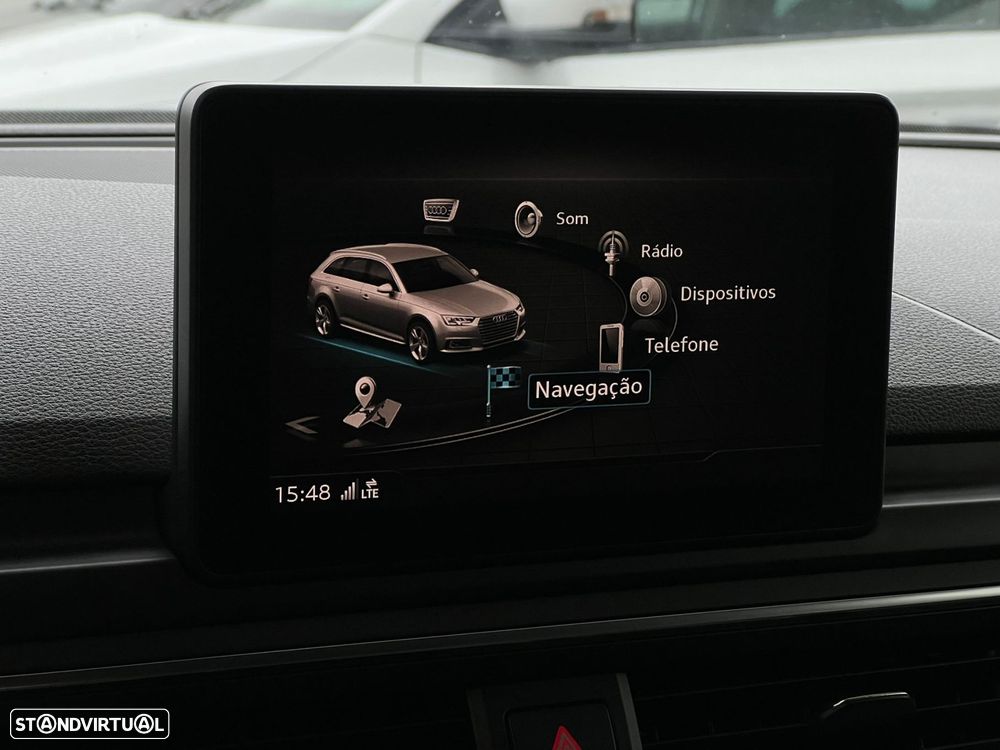 Audi A4 Avant 2.0 TDI Business Line - 24