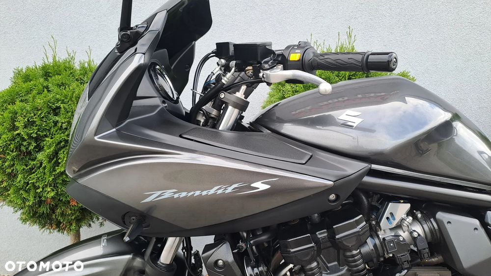 Suzuki Bandit - 39