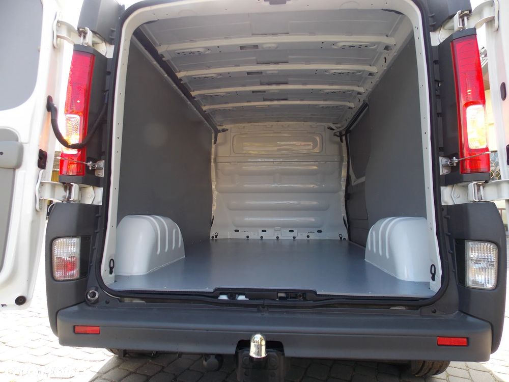 Renault Trafic - 10