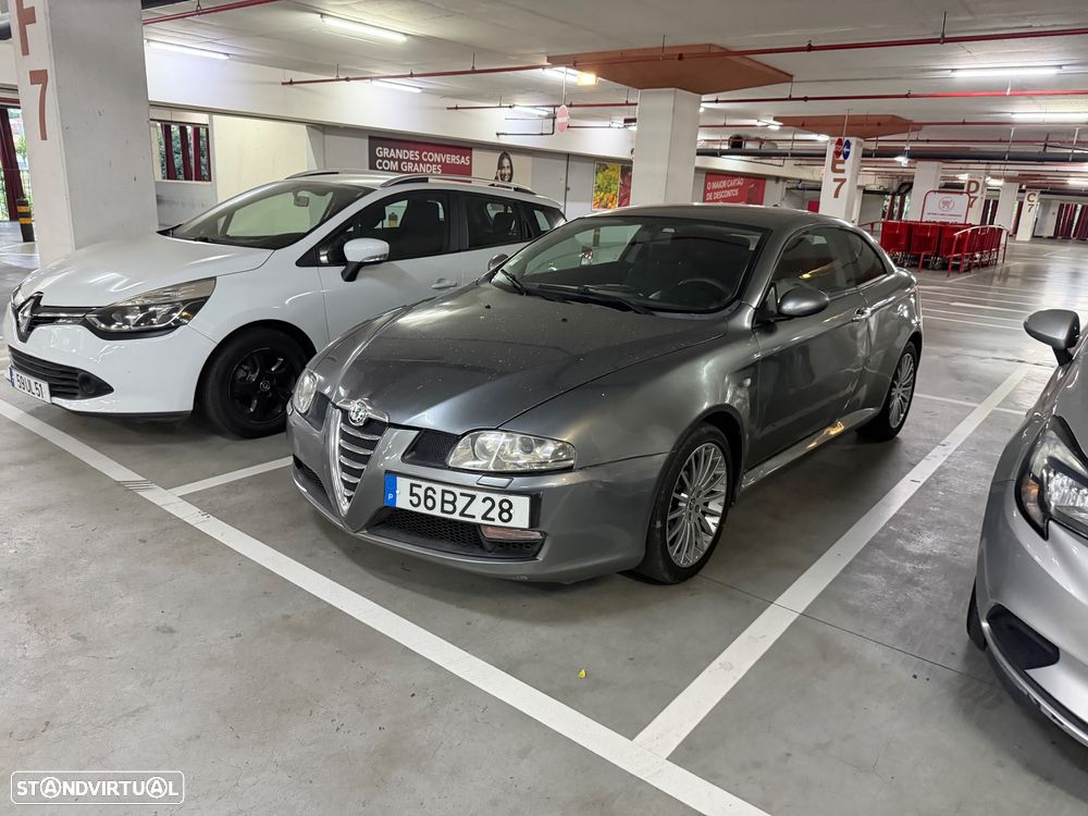 Alfa Romeo GT 1.9 JTD M-JET Progression - 1